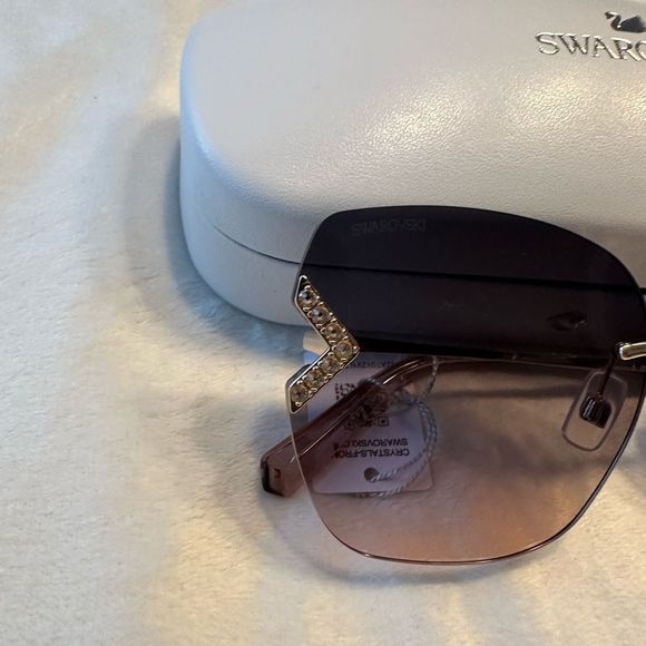 SWAROVSKI Women’s Sunglasses   - Picture 6 of 7